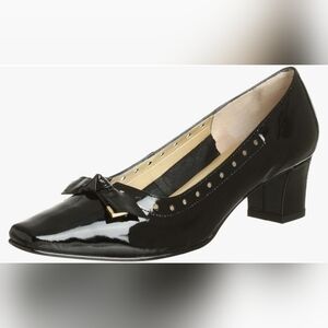 Ros Hommerson Womens Black SHINY patent Leather Bow Toe Luxury Heels Sz.7.5